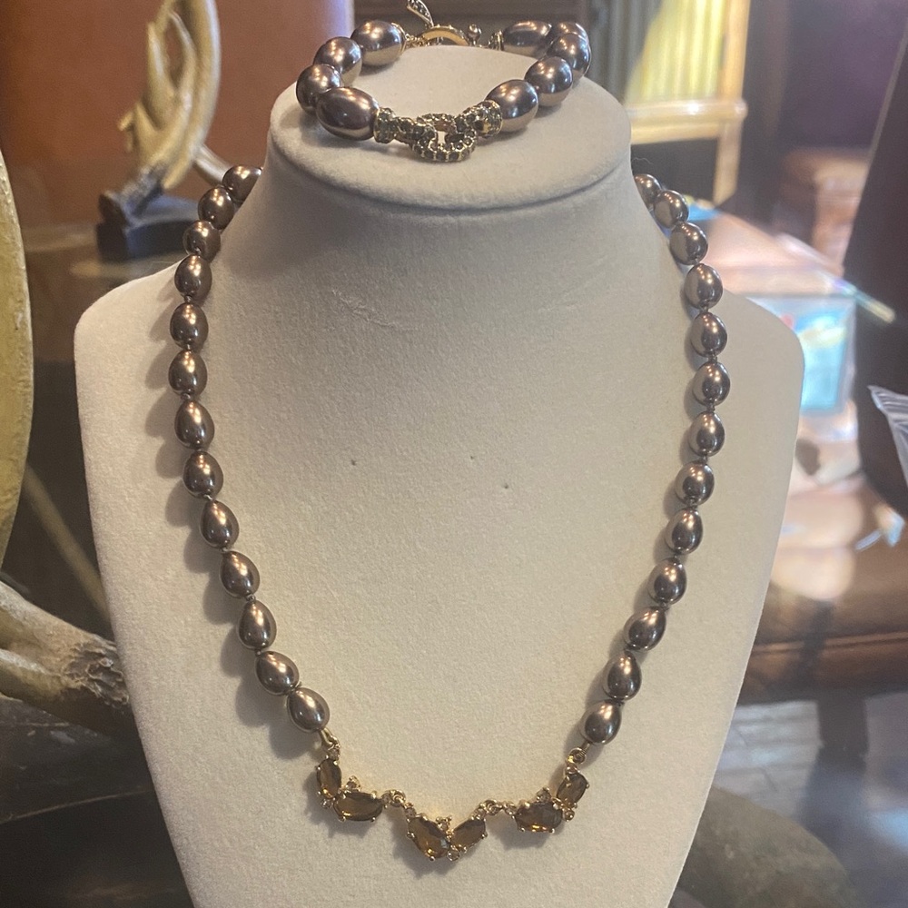 Vintage Monet Pearl Necklace Set